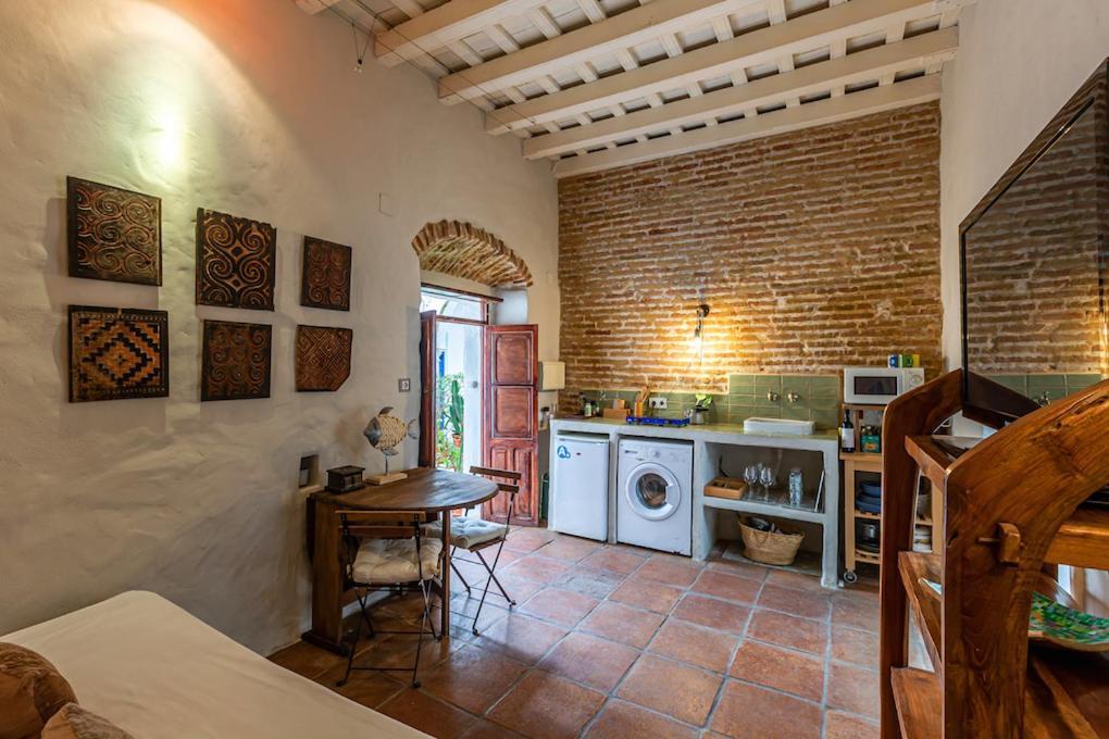Azogue Suites Con Patio Privado Tarifa Kültér fotó